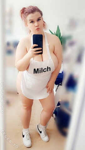 SophieSchmande nude photo 19