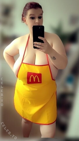 SophieSchmande – Mc Donalds or Burger King