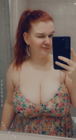 SophieSchmande nude photo 15