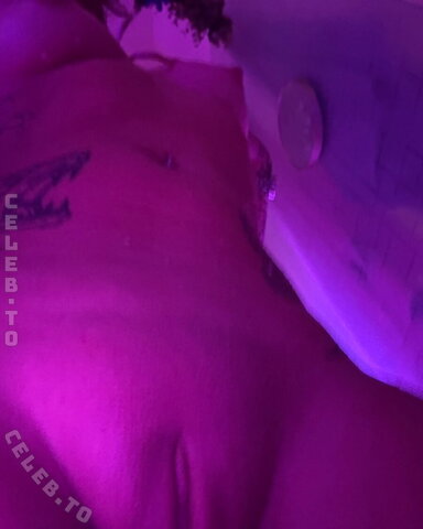 Sophioosh nude photo 2