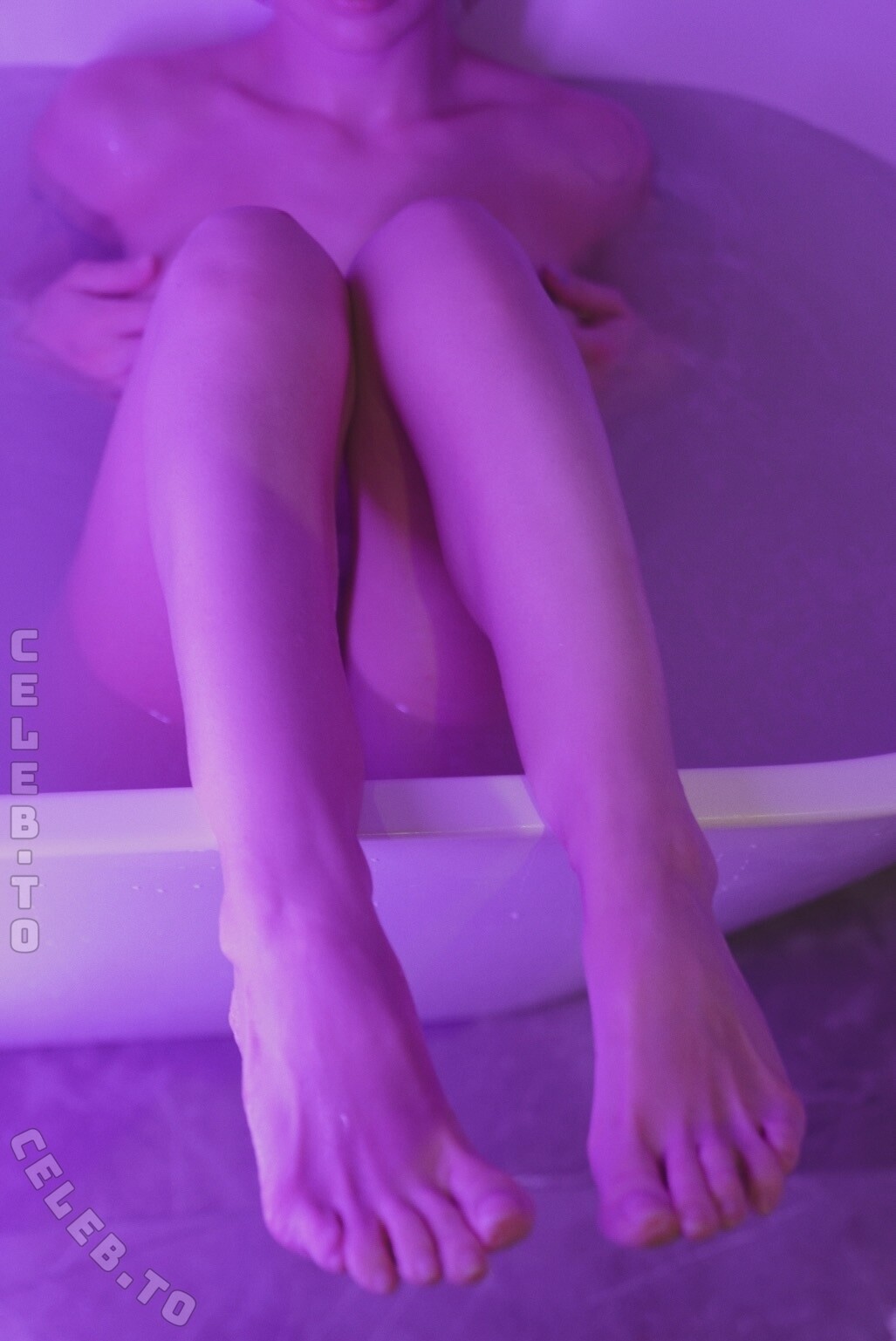 Sorabi nude photo 13