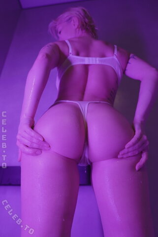 Sorabi nude photo 8