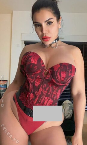 Soraya Riffy nude photo 3