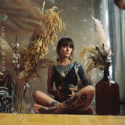 sovias.diary nude photo 2