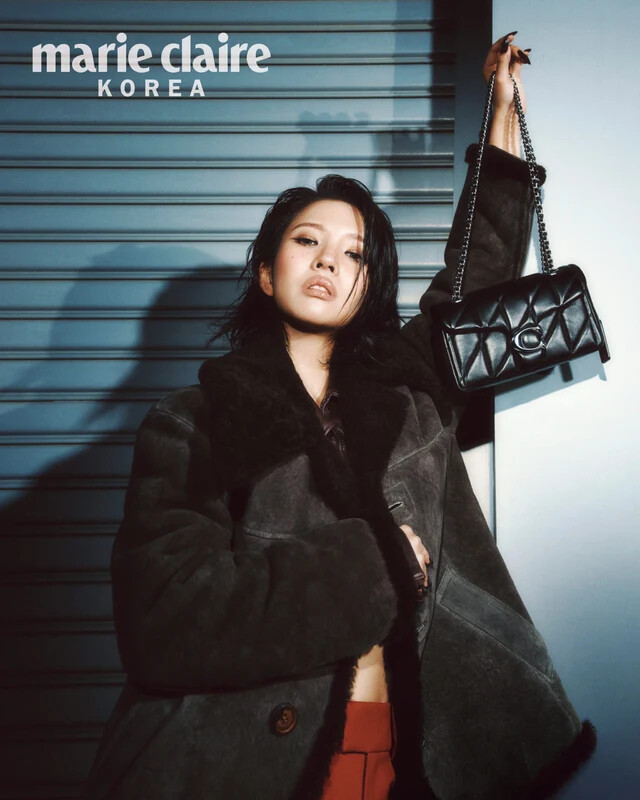 Soyeon nude photo 6