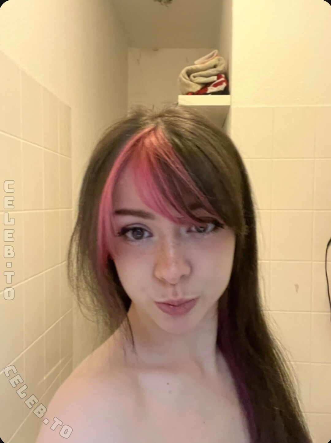 Soymilkonice nude photo 1