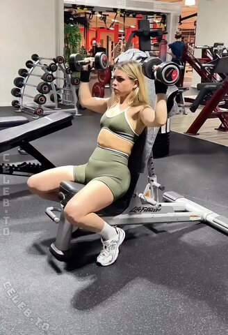 Speewy nude photo 32