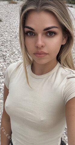 Speewy nude photo 1