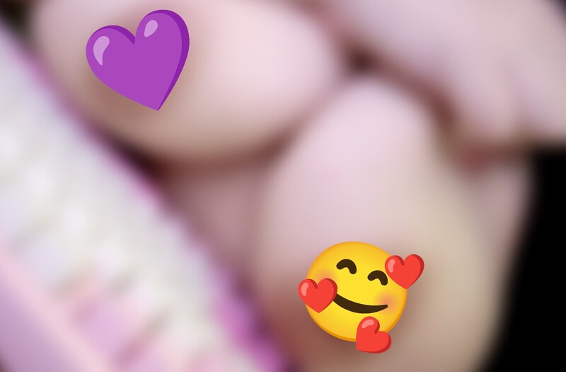Spicy Kiki nude photo 2