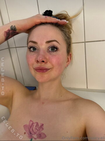 spicyeli nude photo 6