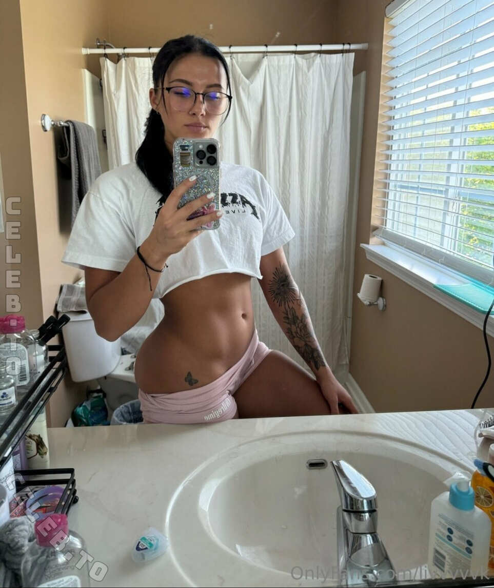 spicymichellex nude photo 1