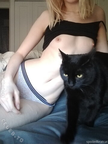 spoiledbratcat nude photo 23
