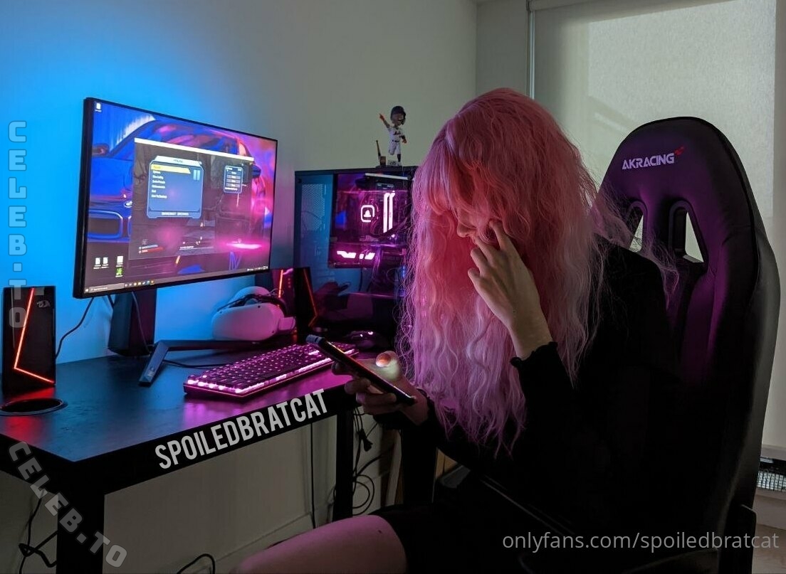 spoiledbratcat nude photo 10