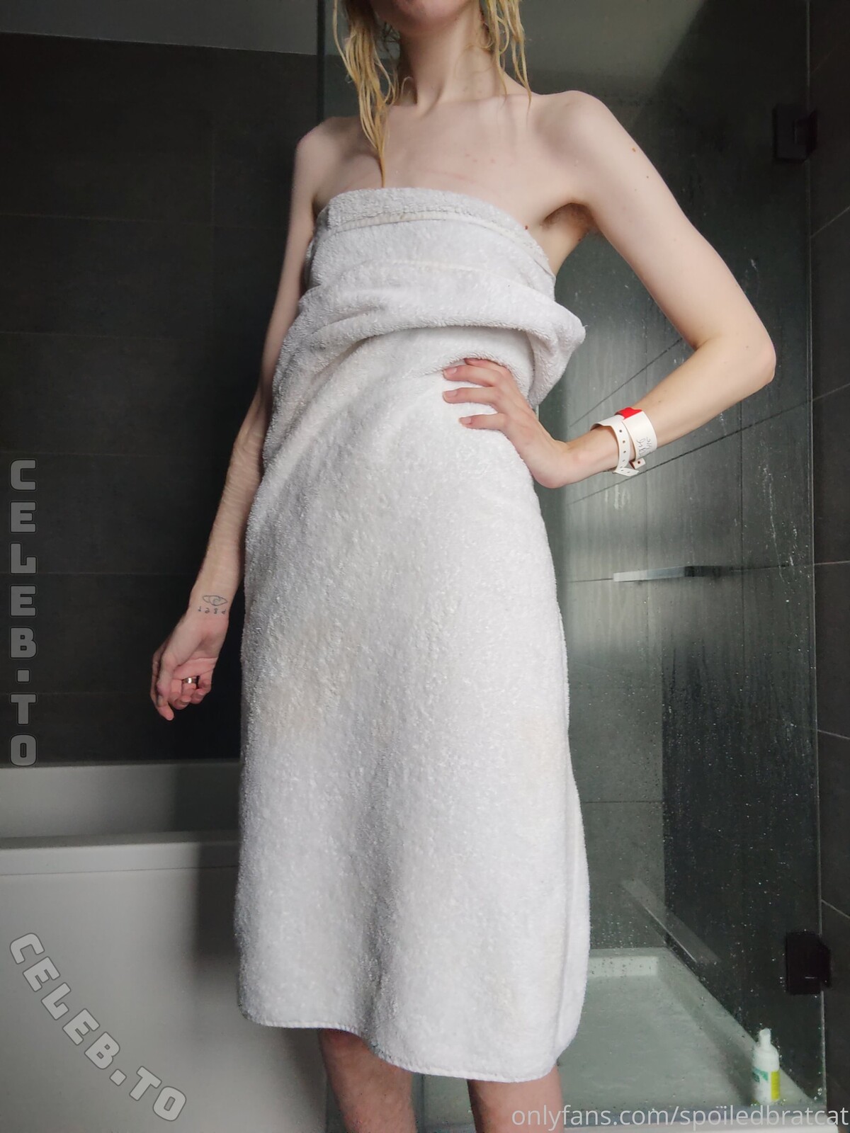 spoiledbratcat nude photo 3