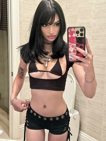 spoilmars Hot (1 photo)