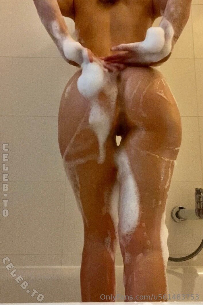Sportysailgirl nude photo 13