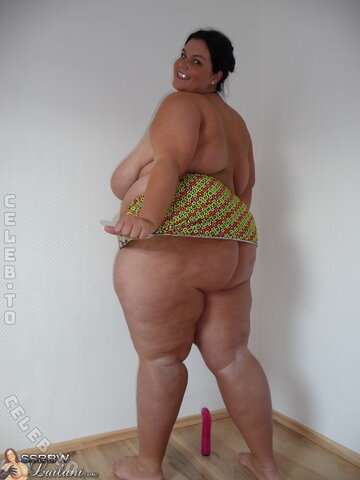 SSBBW Lailani nude photo 25