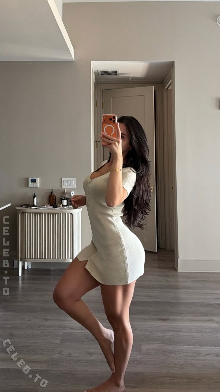 ssezzzenn nude photo 1