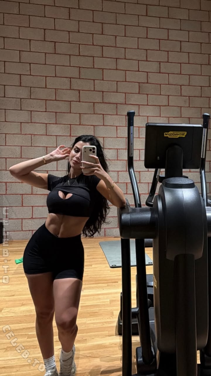 ssezzzenn nude photo 2