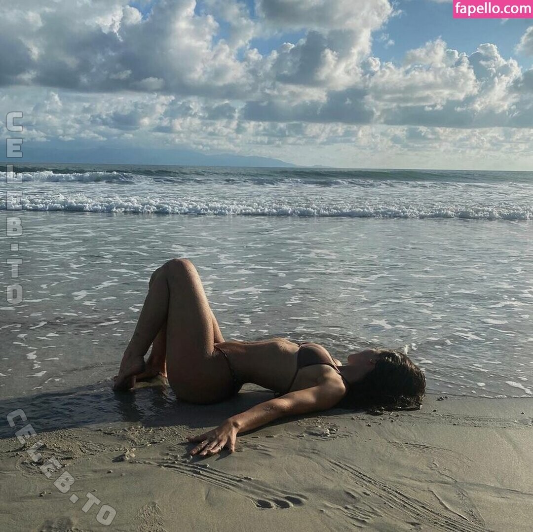 ssezzzenn nude photo 2
