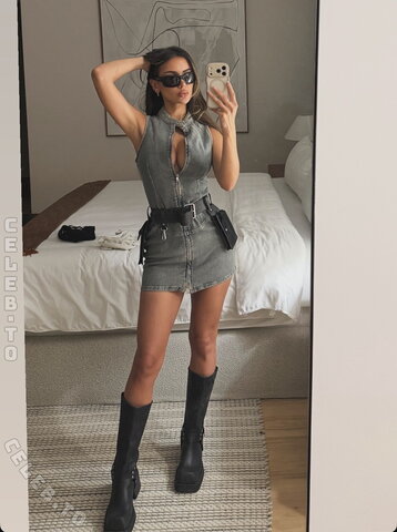 SSSniperwolf New (2 photos)