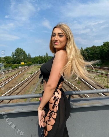 Starletnova nude photo 12