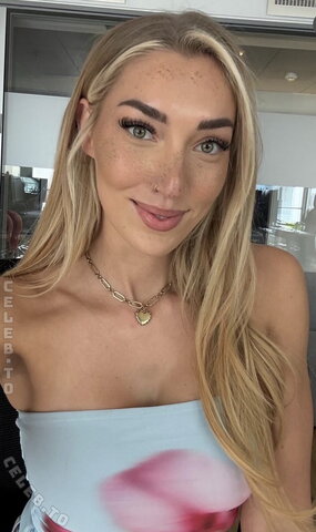Starletnova nude photo 9