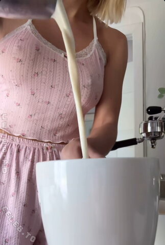 Starletnova nude photo 1