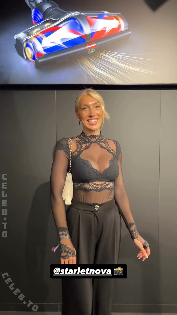 Starletnova nude photo 1