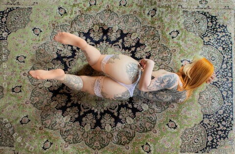 starryfawnn nude photo 30