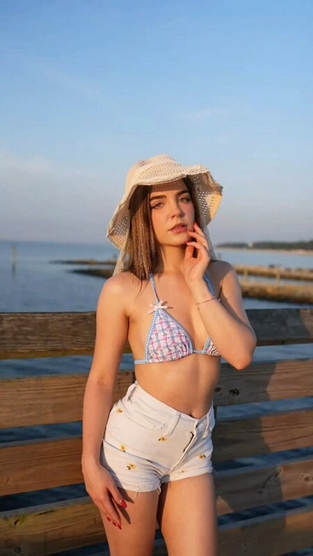 STARYUUKI nude photo 15