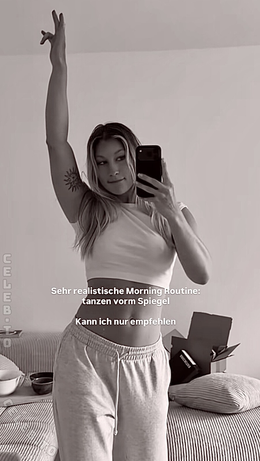 Ste28a nude photo 1