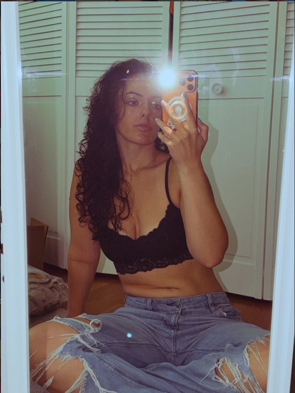 Stefania Sassano nude photo 1