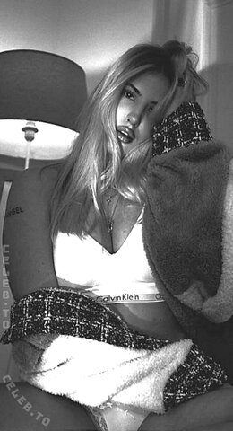Stefanie Emig nude photo 66