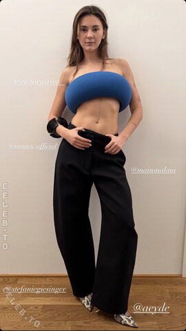 Stefanie Giesinger nude photo 20