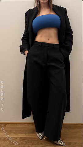 Stefanie Giesinger nude photo 19