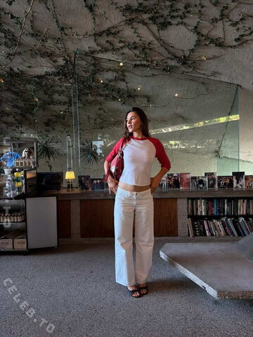 Stefanie Giesinger nude