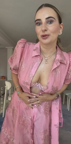 Stefanie Helen Hot (1 photo)