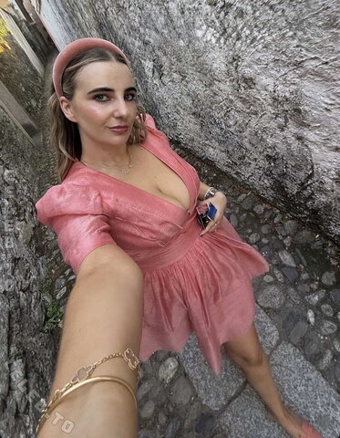 Stefanie Helen Sexy (1 photo)