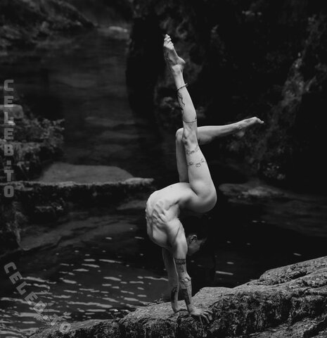 Stefanie Millinger nude photo 18