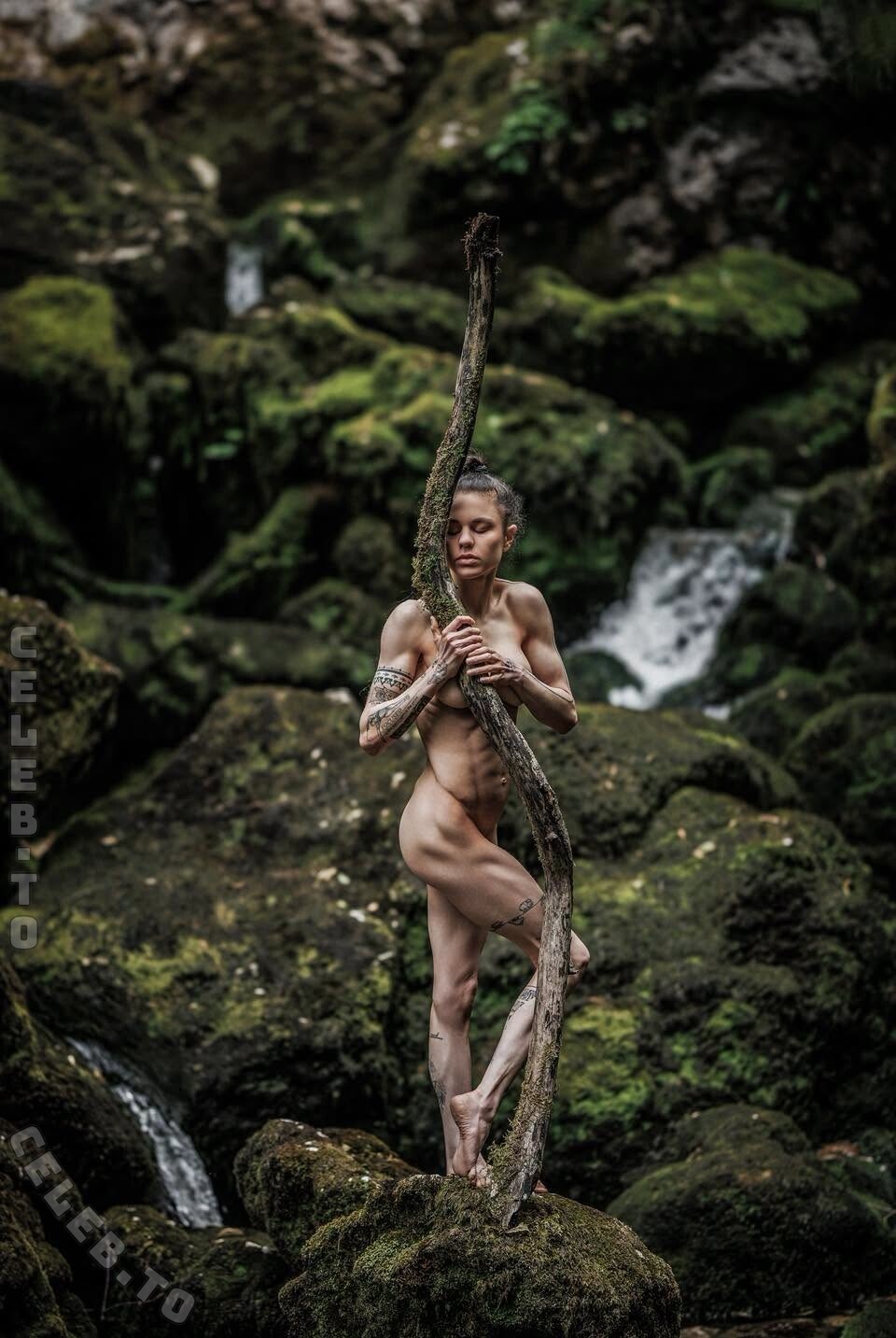 Stefanie Millinger nude photo 5