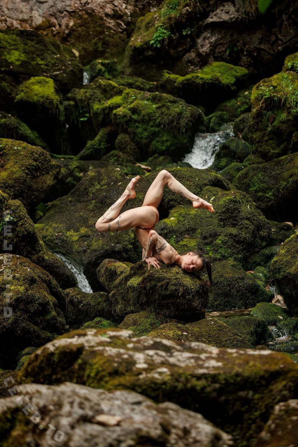 Stefanie Millinger nude photo 6