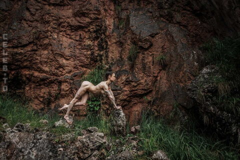 Stefanie Millinger nude photo 5