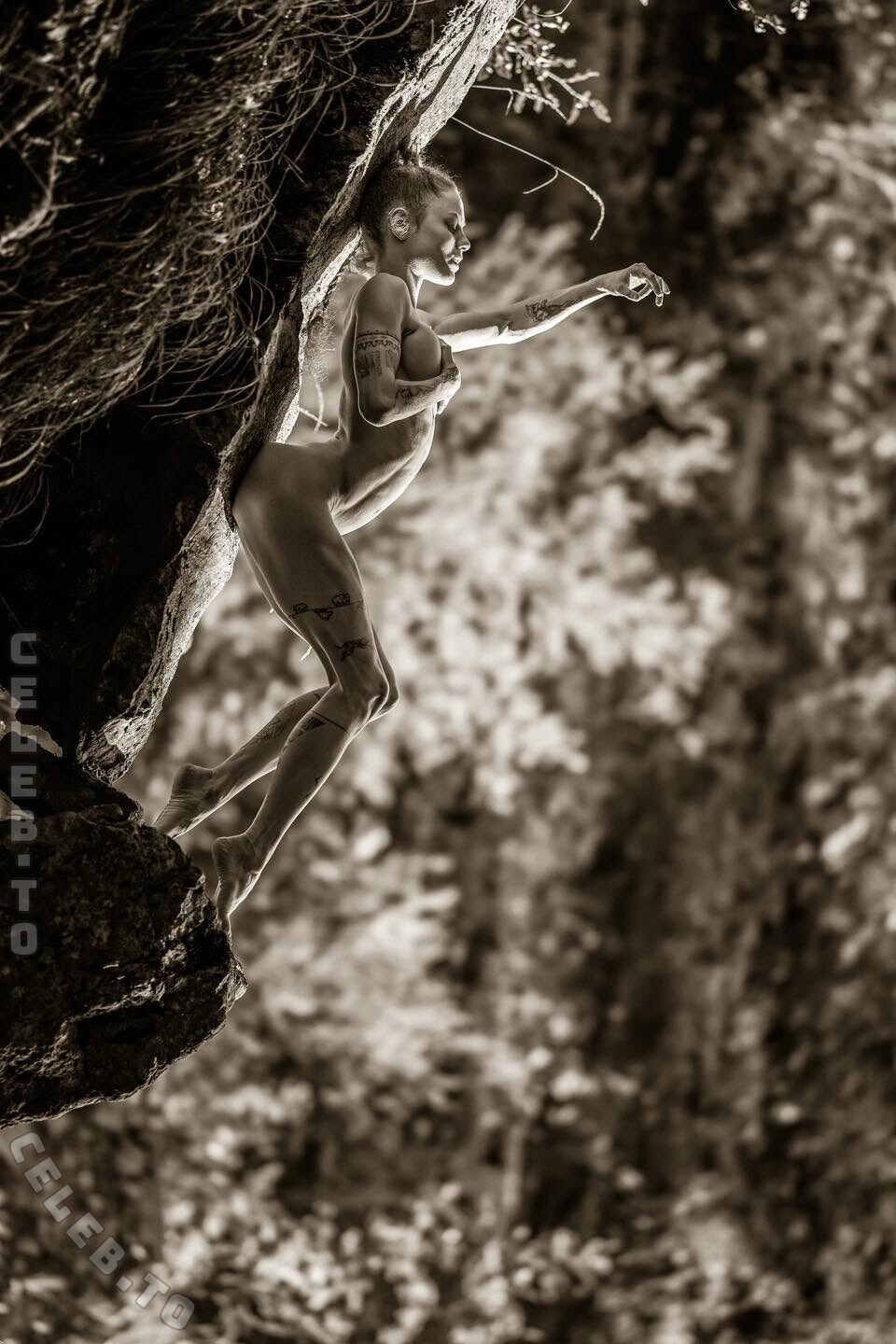 Stefanie Millinger nude photo 1