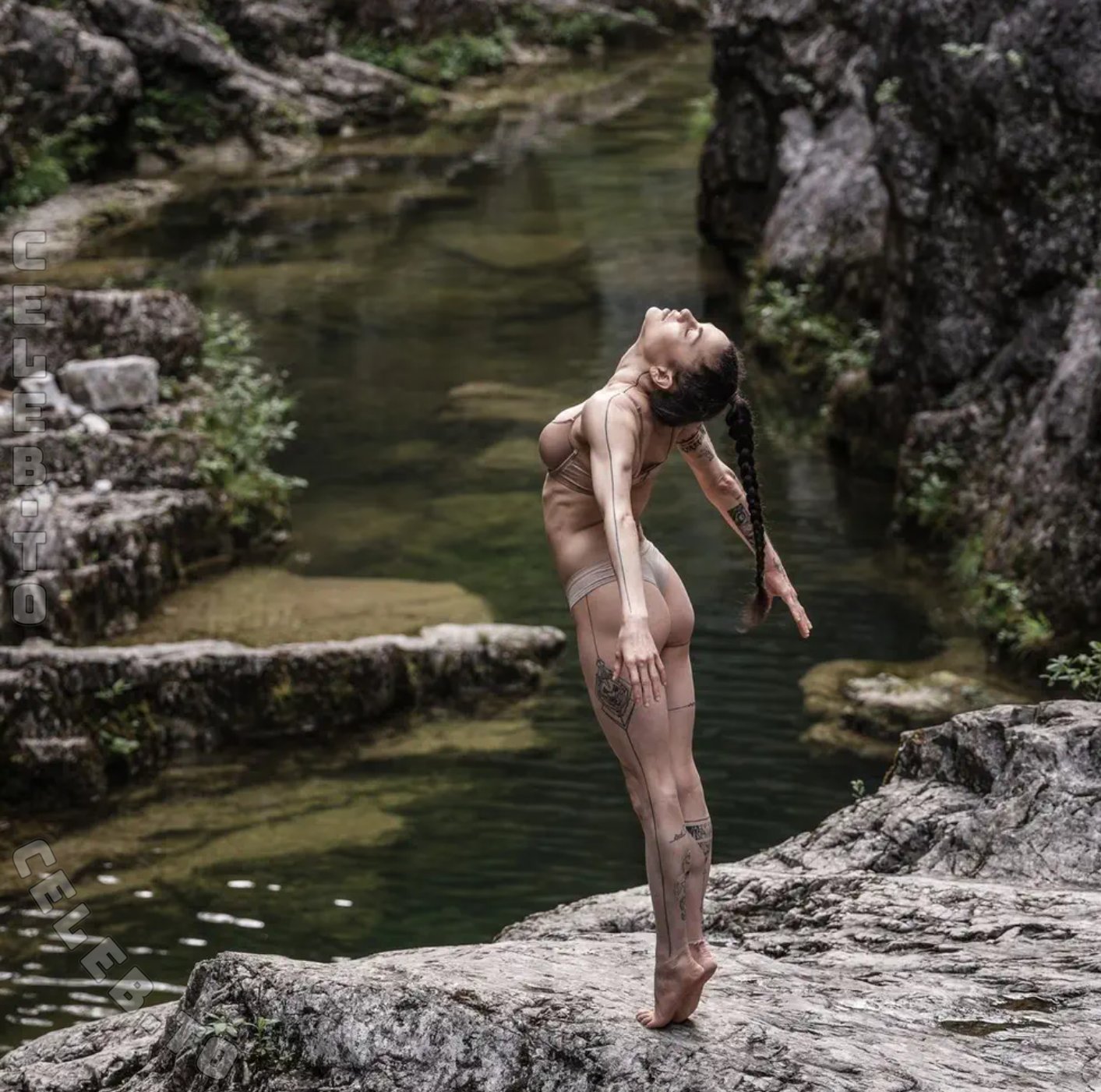 Stefanie Millinger nude photo 6