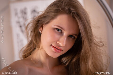Stella Cardo nude photo 32