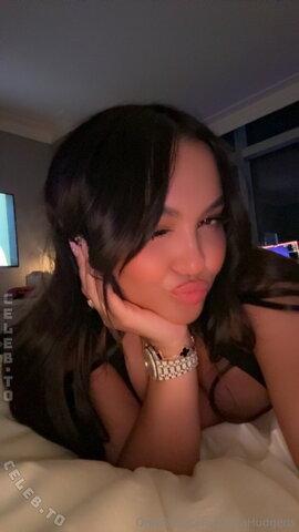 Stella Hudgens nude photo 19
