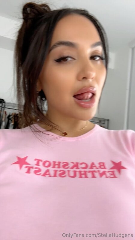 Stella Hudgens nude photo 2