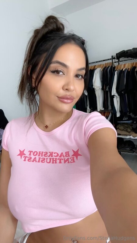 Stella Hudgens nude photo 8
