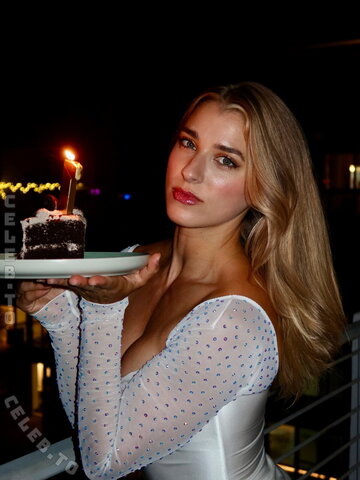 Stella Tiana Stegmann photo 6